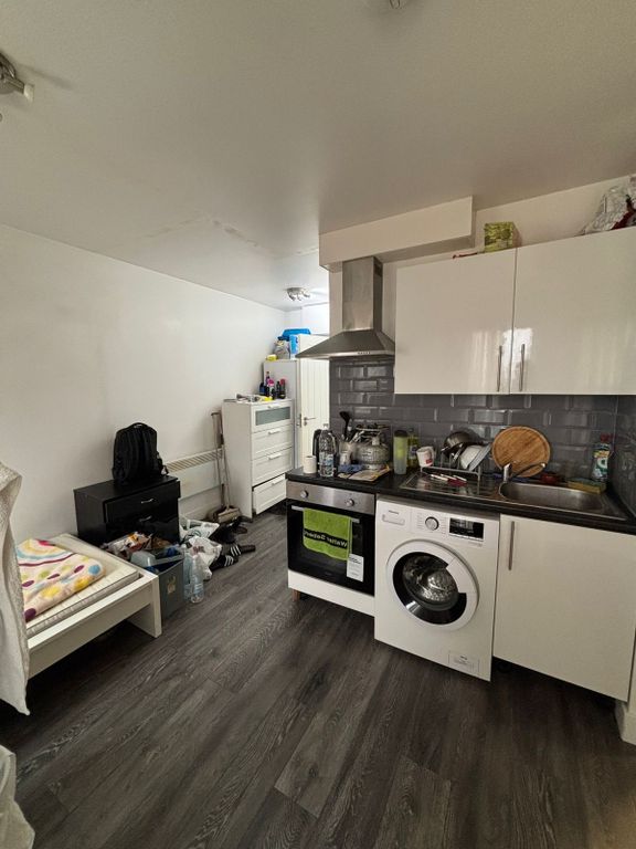 Property photo 3 of 5 Gallery