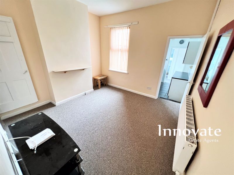 Property photo 3 of 8 Photo 8