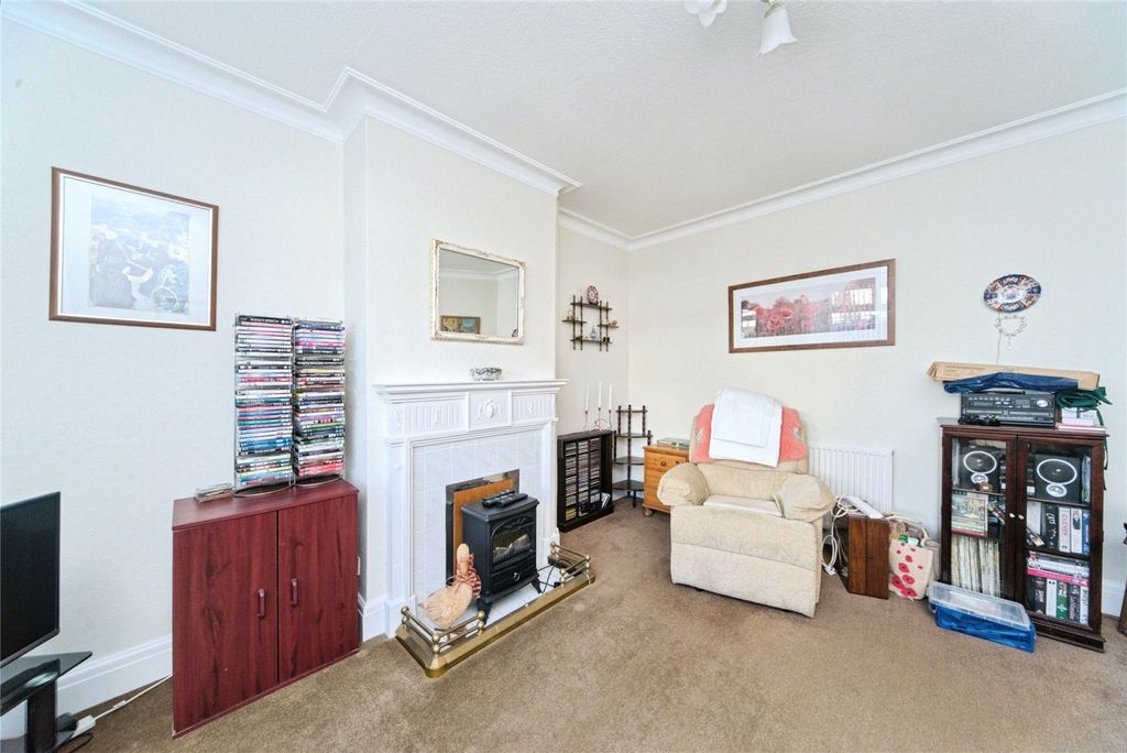 Property photo 3 of 17 Picture No. 04