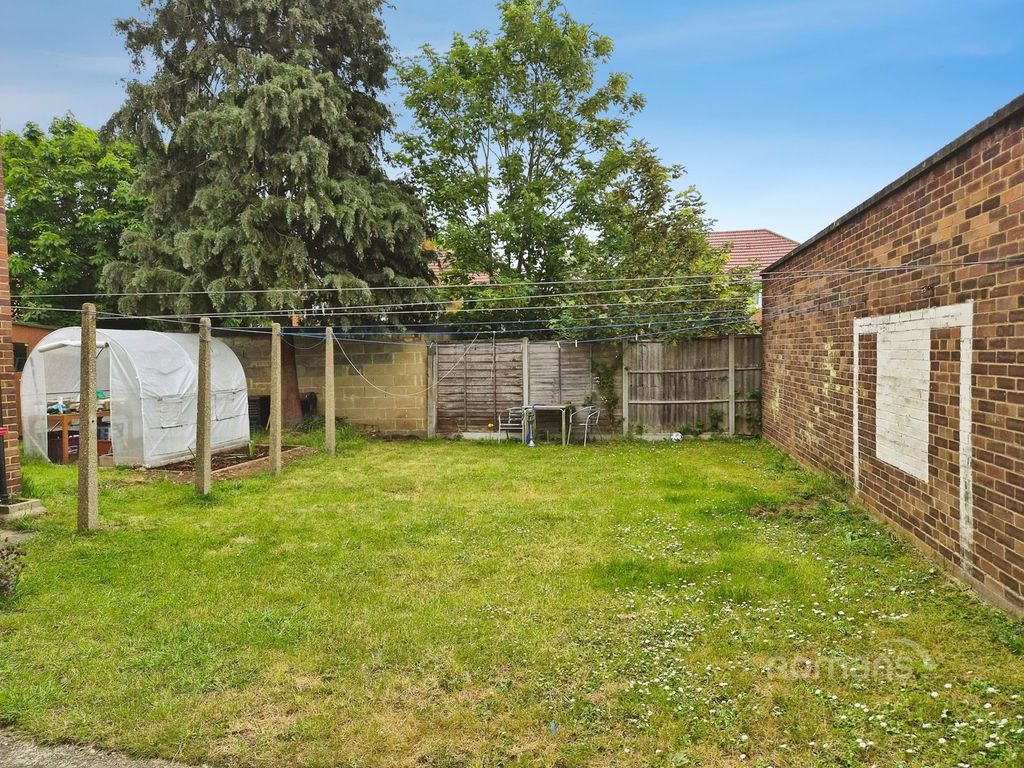 Property photo 2 of 11 Pbox-Img.Jpg