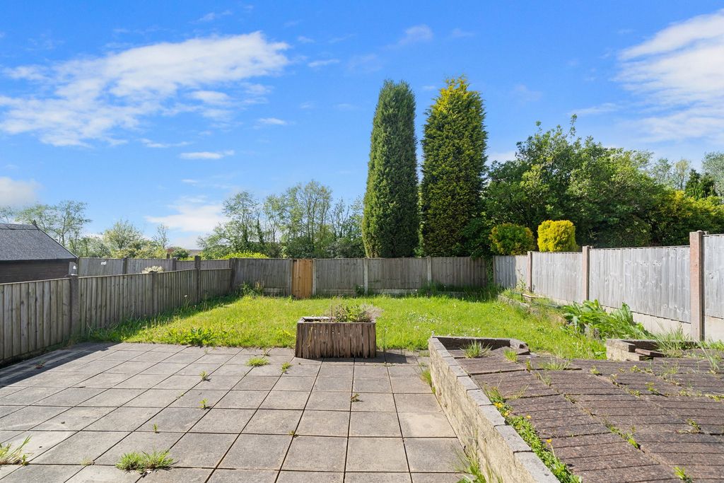 Property photo 3 of 26