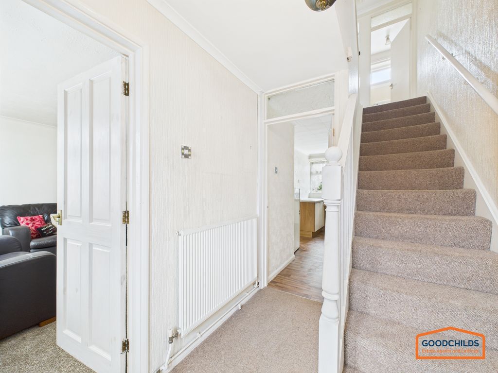 Property photo 2 of 25