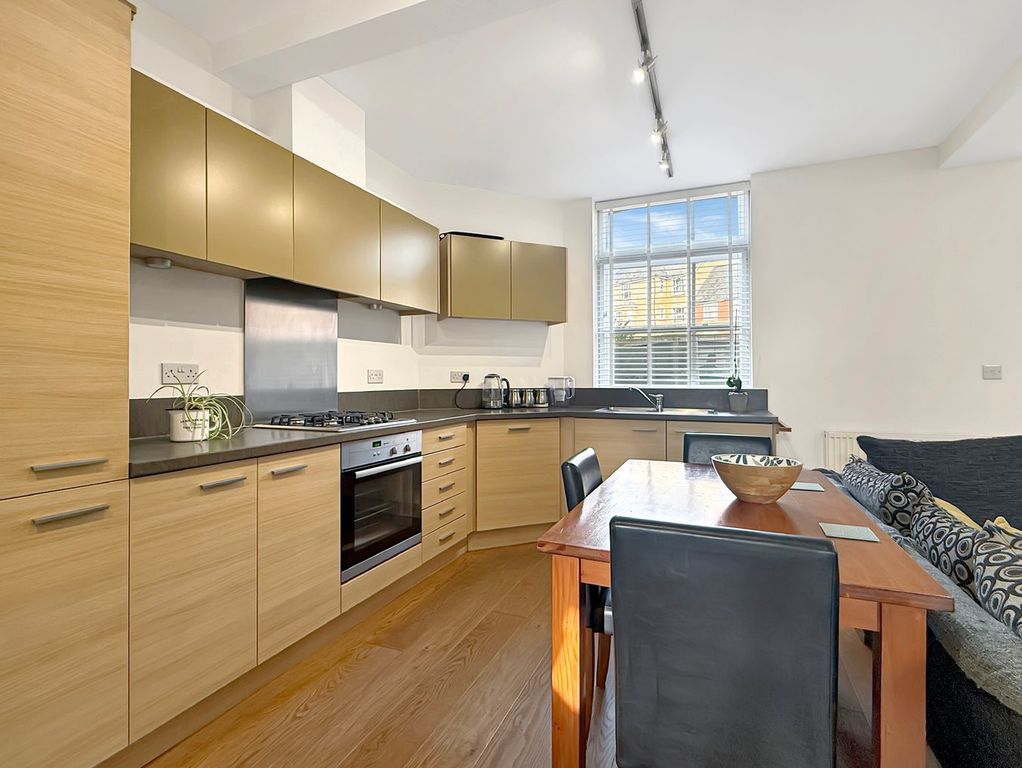 Property photo 3 of 9