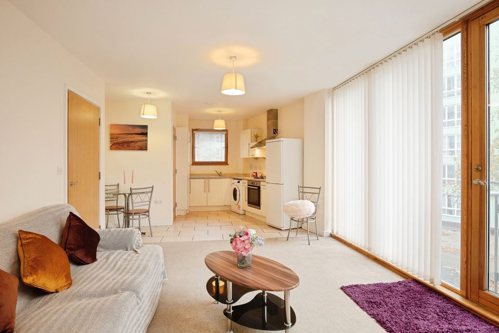 Property photo 3 of 12 Photo