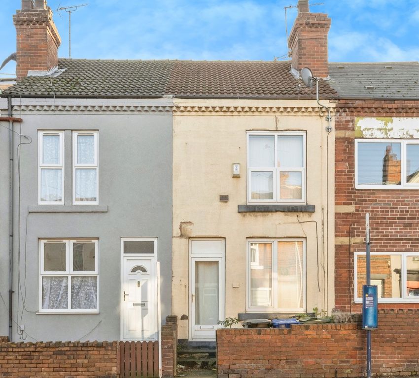 Property photo 1 of 17