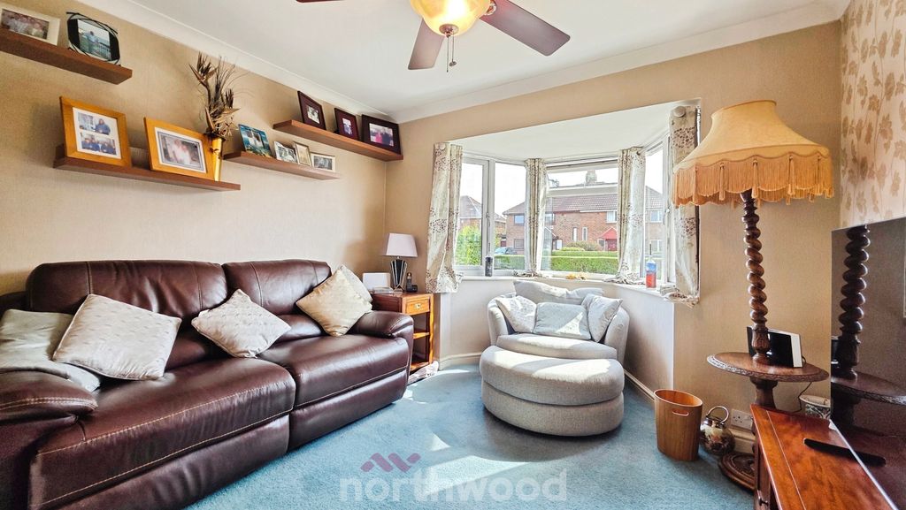 Property photo 3 of 28