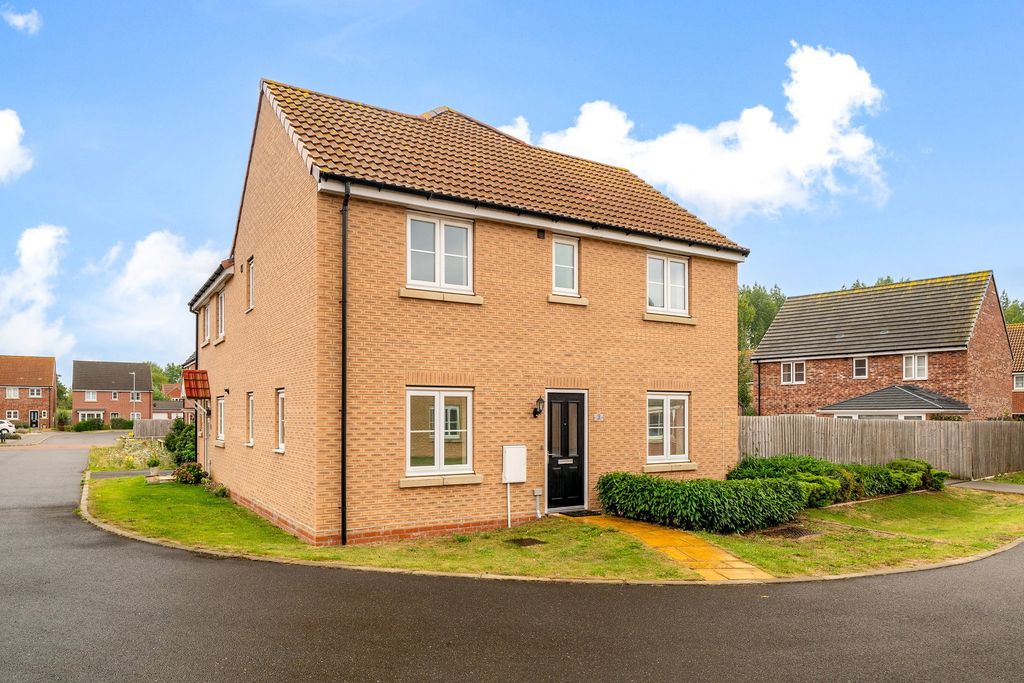 Property photo 1 of 39