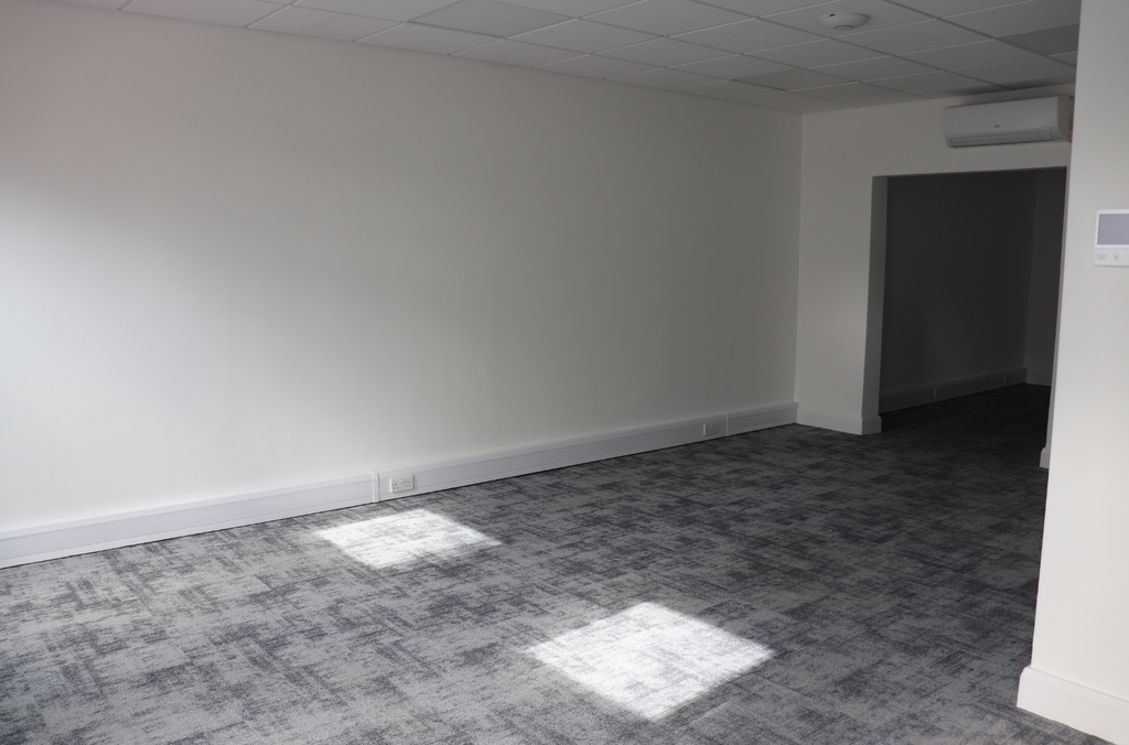 Property photo 3 of 4