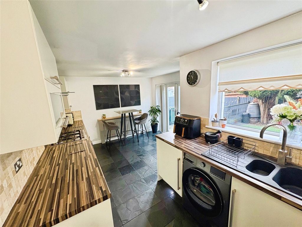 Property photo 2 of 13 Kitchen