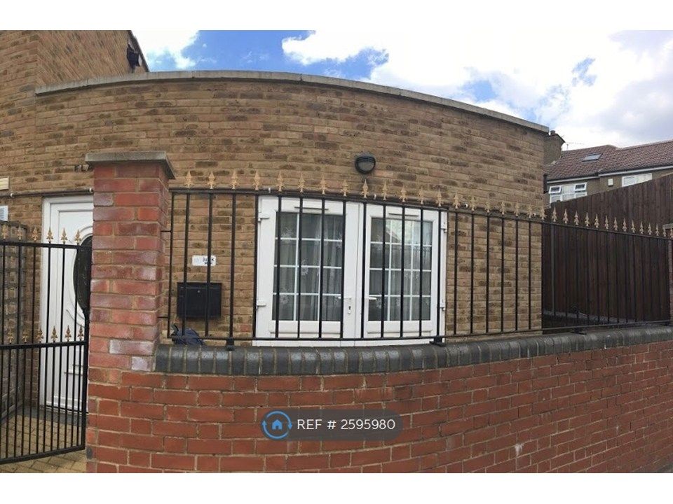 Property photo 2 of 14
