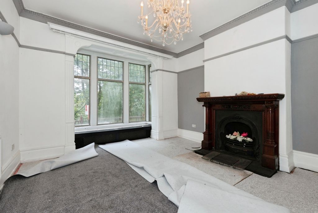 Property photo 2 of 11 Image 1