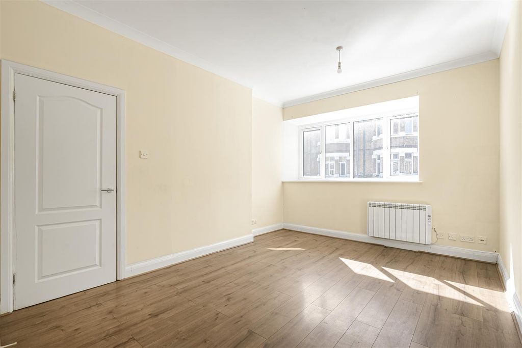Property photo 1 of 12 2_60297.Jpg