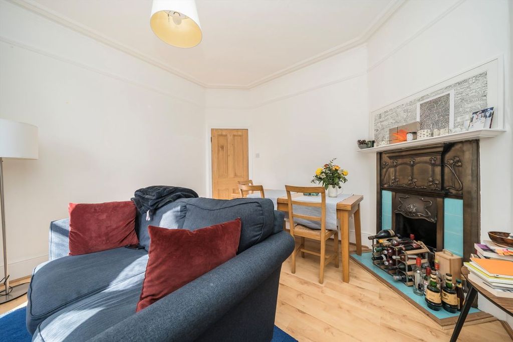 Property photo 3 of 7