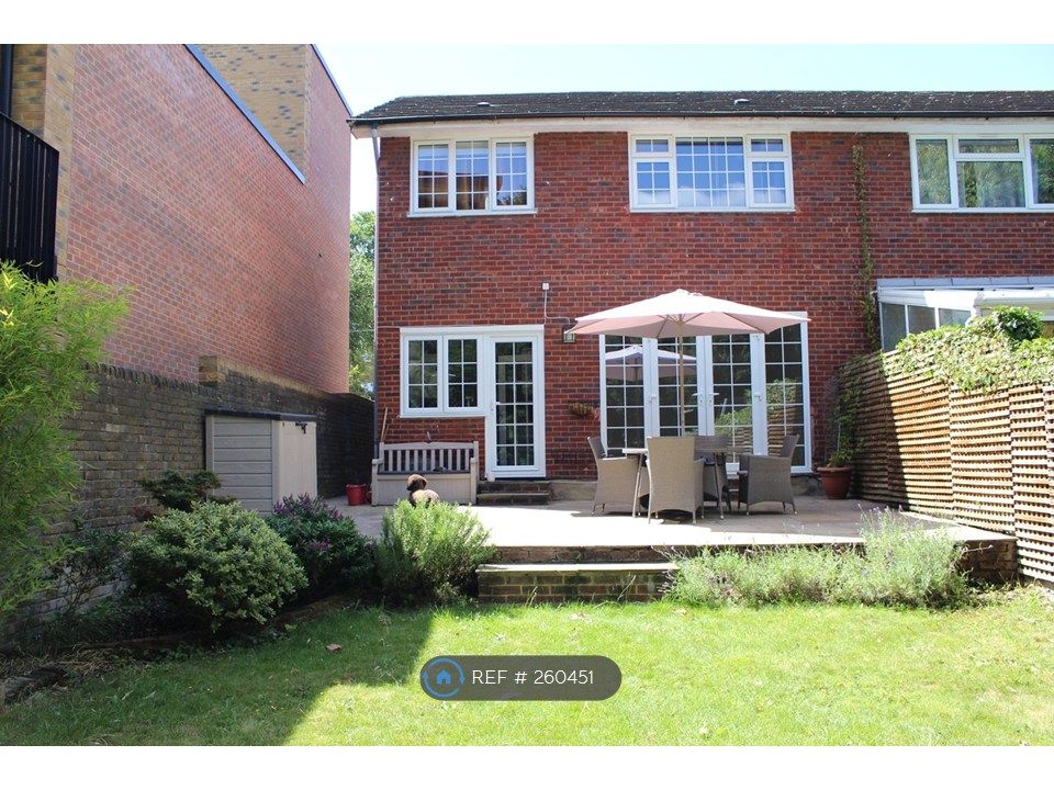 Property photo 2 of 25