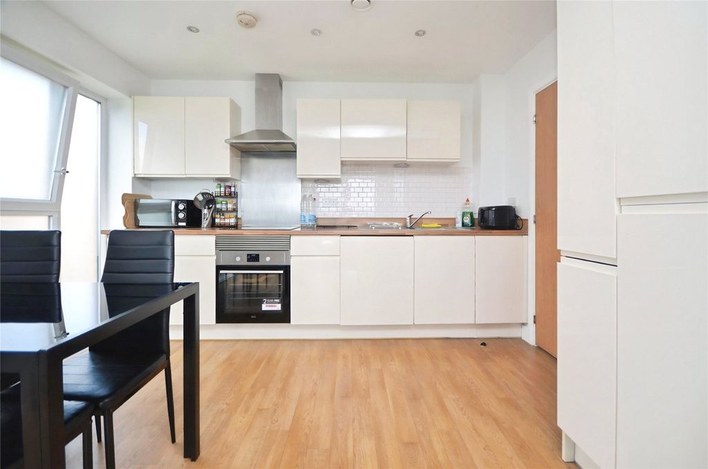 Property photo 3 of 12 Picture No. 05