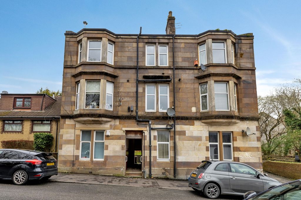 Property photo 2 of 18 1