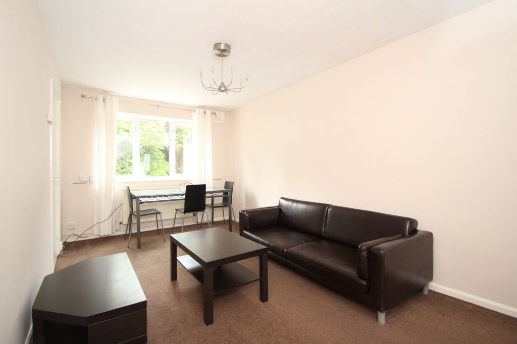 Property photo 2 of 11 Picture No. 16