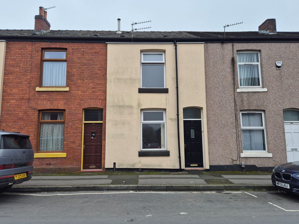 Property photo 1 of 3