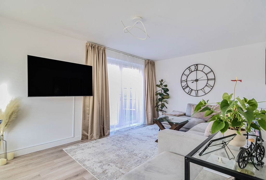 Property photo 3 of 23 1350334-16-68Be9A...
