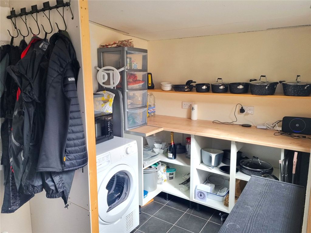 Property photo 3 of 14 Picture No. 08