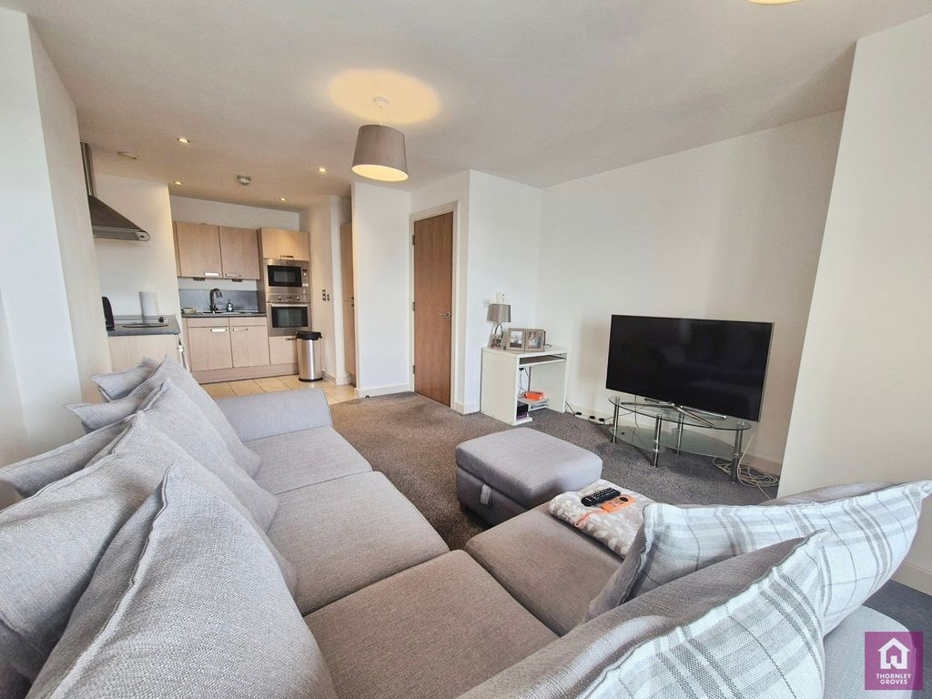 Property photo 3 of 15 Pbox-Img.Jpg