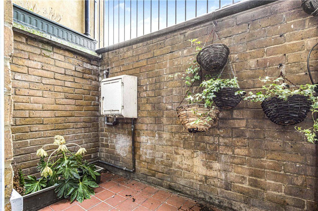 Property photo 3 of 14 Garden