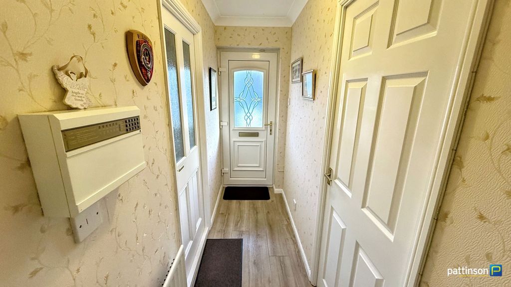 Property photo 2 of 29