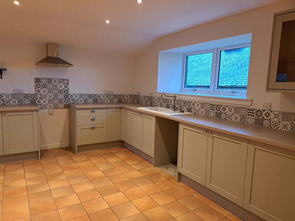 Additional image 2 of 4 bed farmhouse to rentPerth PH2