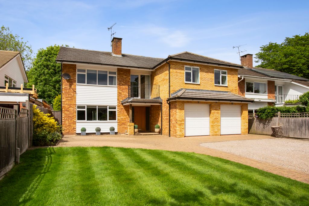 Property photo 1 of 12