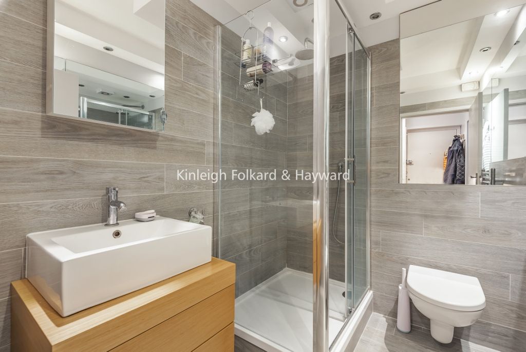 Property photo 2 of 6 8Ad71528-45Cf-4Bba-B