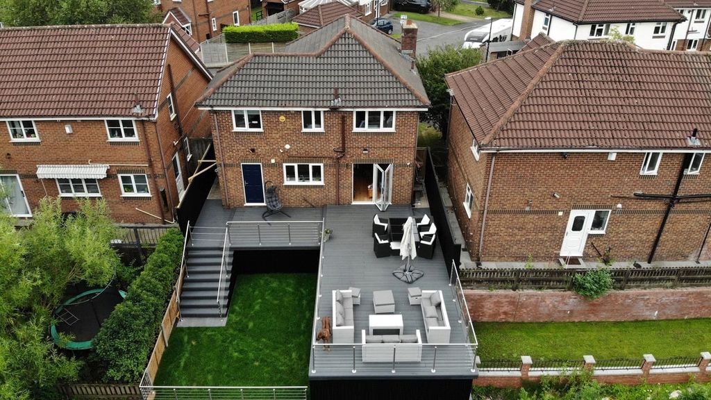 Property photo 1 of 21 Picture No. 05