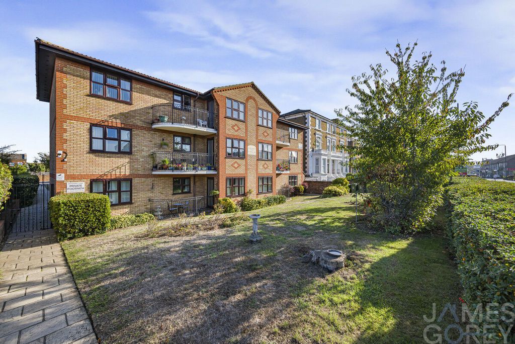 Property photo 1 of 9