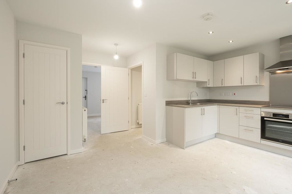 Property photo 3 of 11 Photo 7