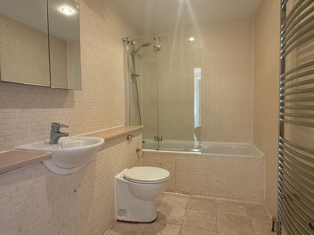 Additional image 9 of 2 bed flat for saleSherborne Street, Cheltenham Town Centre GL52
