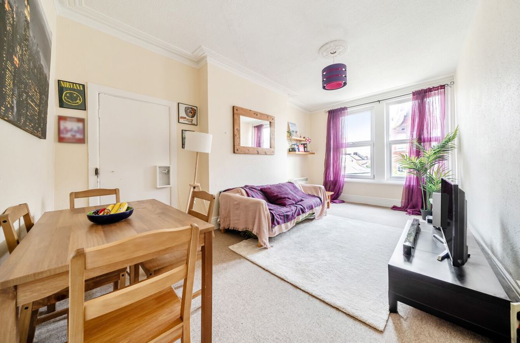 Property photo 2 of 9 1481115-11-6A3A4A...