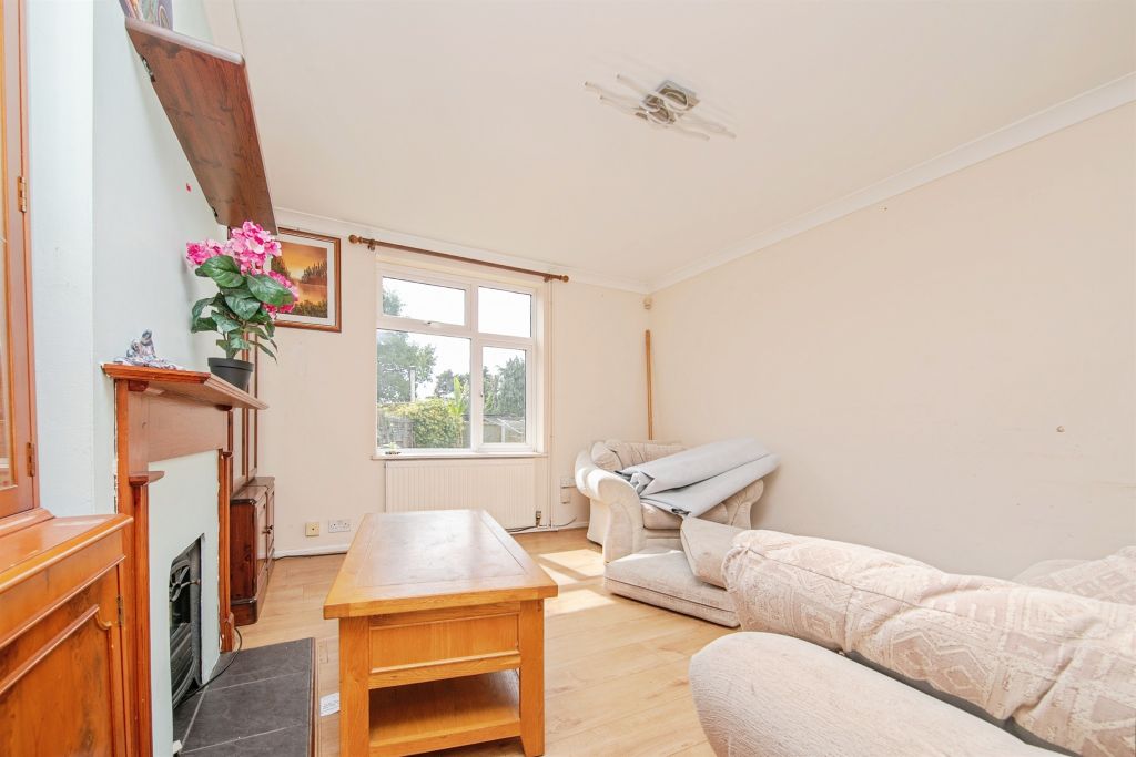 Property photo 3 of 14