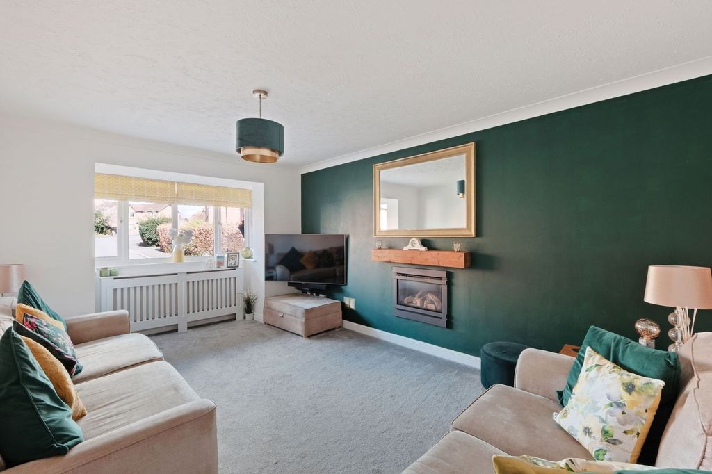 Property photo 3 of 20