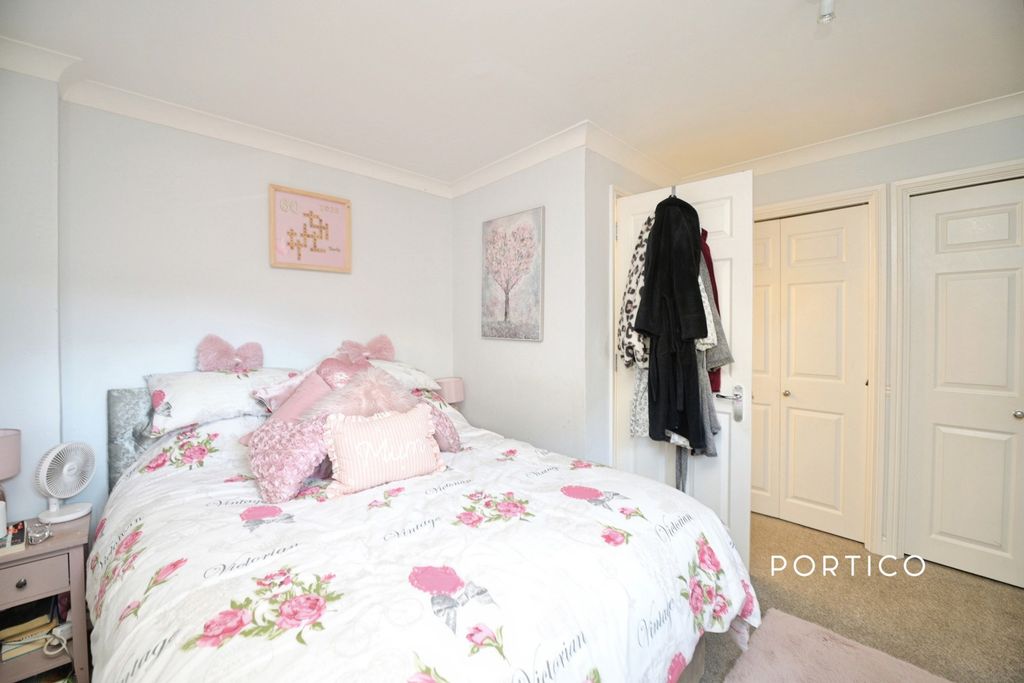 Property photo 3 of 7 Pbox-Img.Jpg