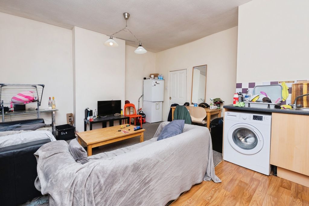 Additional image 5 of 4 bed maisonette for saleStaple Hill Road, Bristol BS16