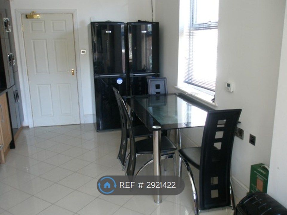 Property photo 3 of 24