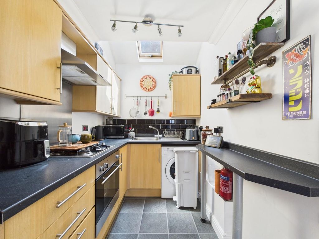 Property photo 3 of 20 Cam01576G0-Pr0289-Still015.Jpg