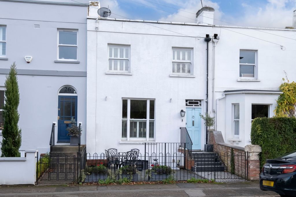 Property photo 1 of 7