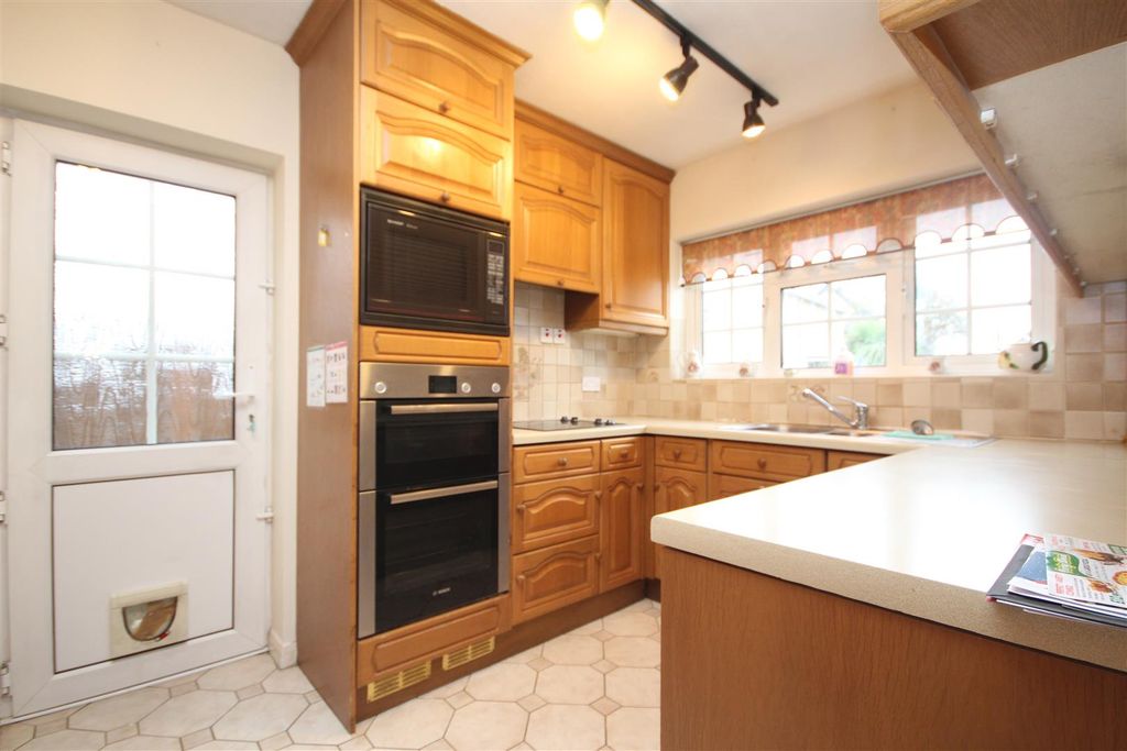 Property photo 2 of 15 Img_1324.Jpg