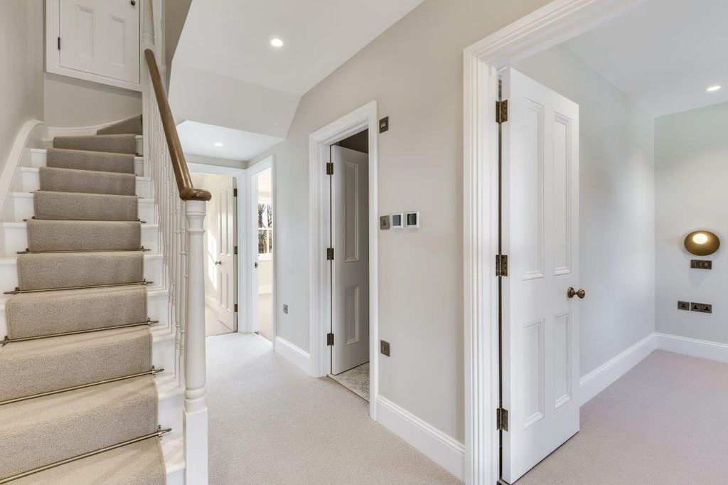 Property photo 3 of 8 Picture No. 71