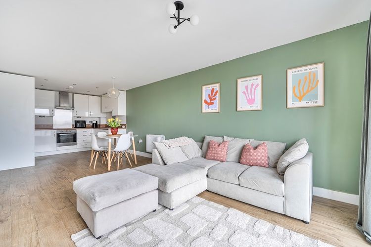 Property photo 3 of 18