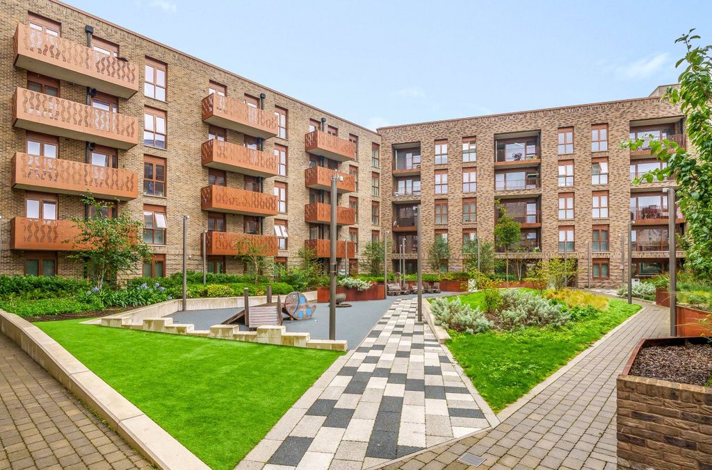 Property photo 1 of 16 Picture No. 17