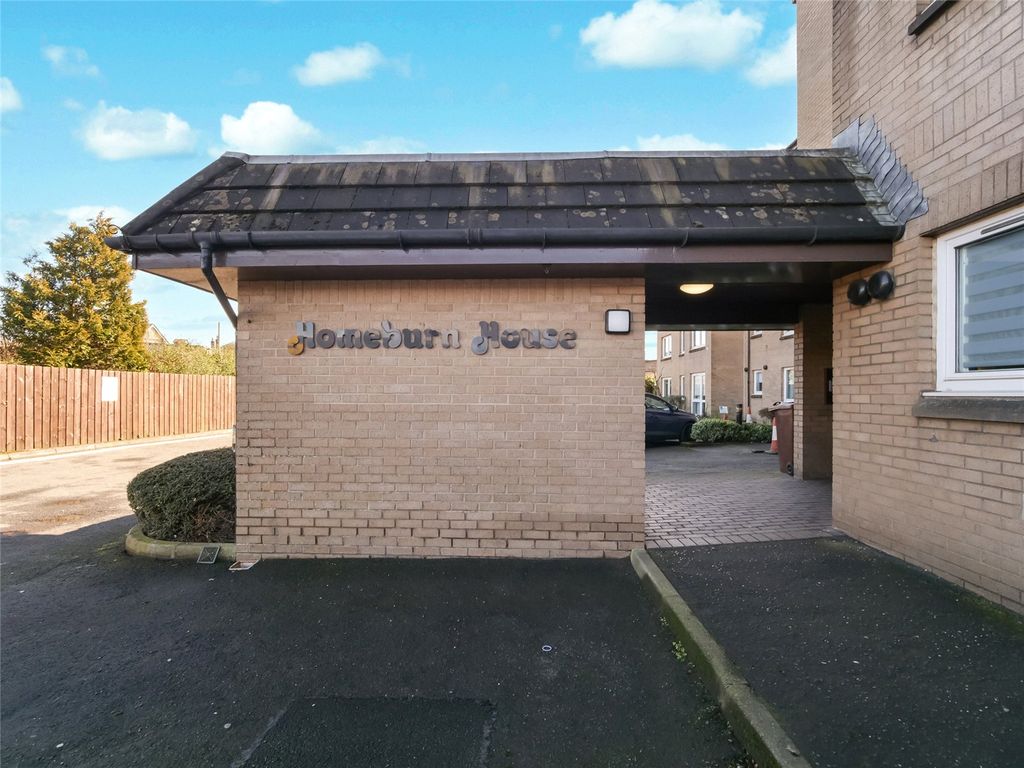 Property photo 2 of 17 Picture No. 02