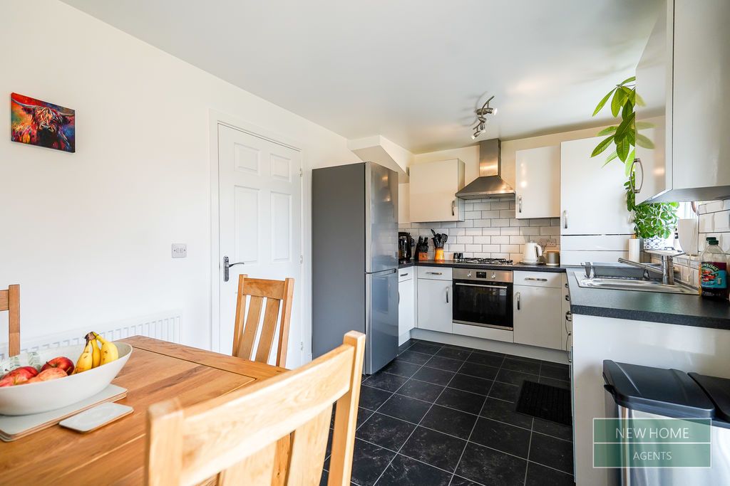 Property photo 3 of 15 Photo 9