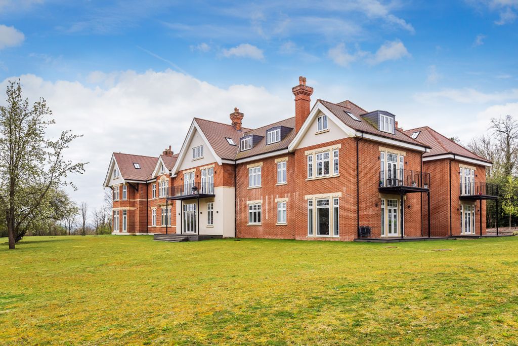 Property photo 1 of 11 Exterior 3.Jpg