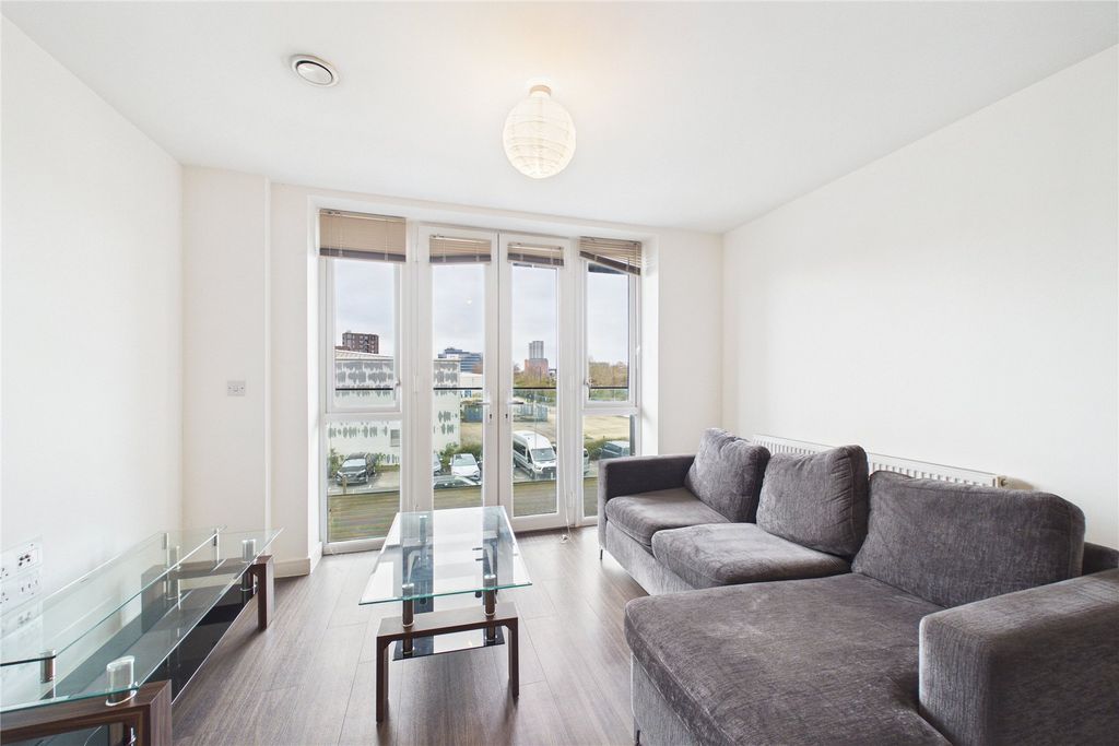 Property photo 2 of 10 Picture No. 20